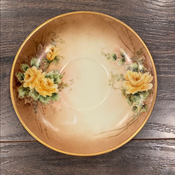 Floral Teacup and Saucer Set - Picture 2 of 11